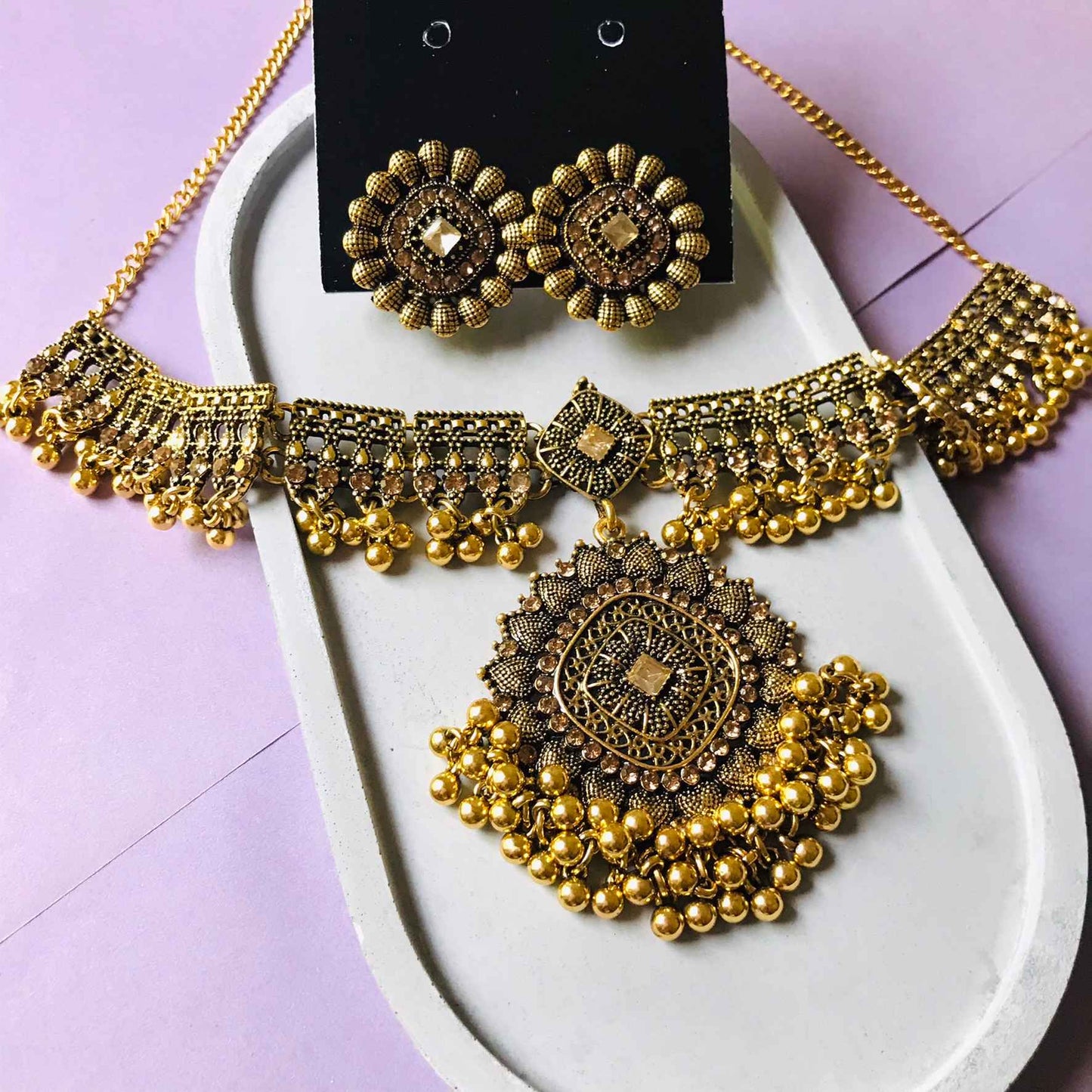 Traditional Jewelry Set