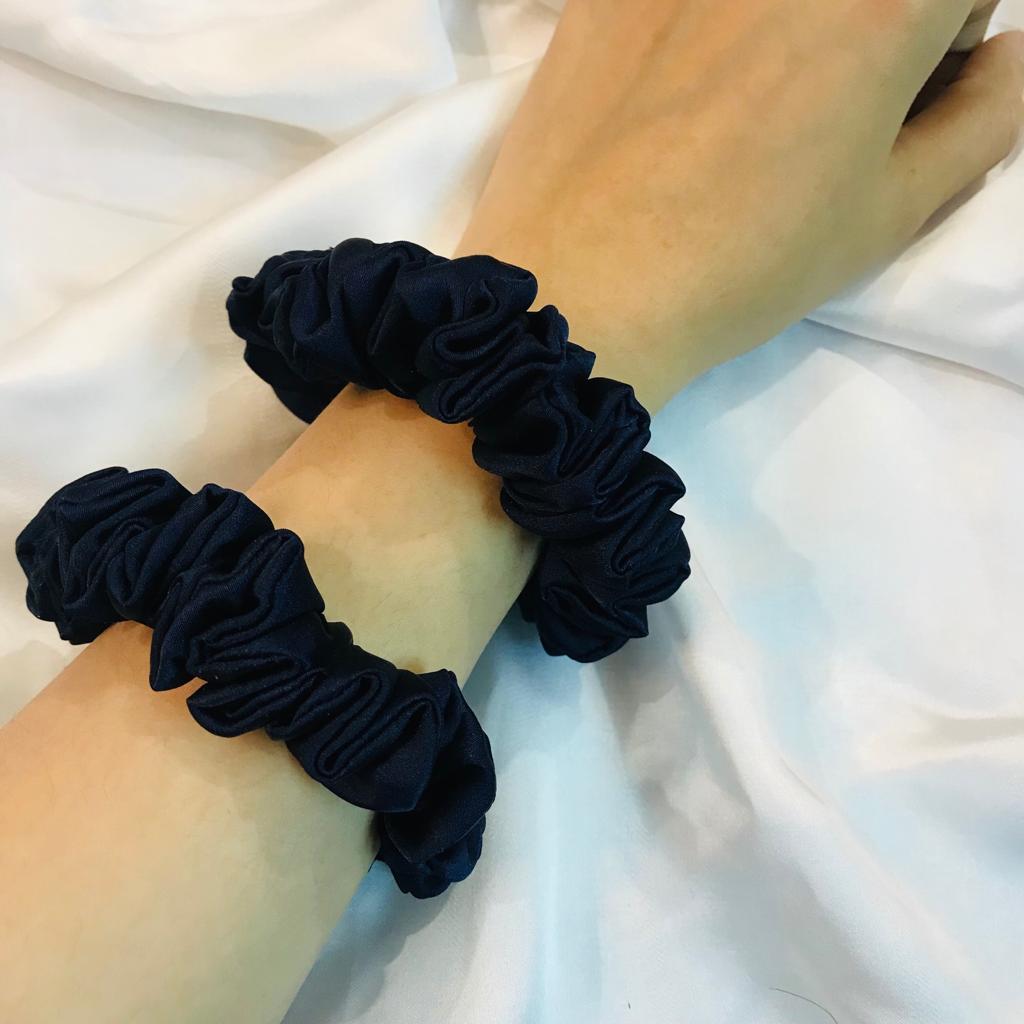 Scrunchies pack of 5 randomly-Silk