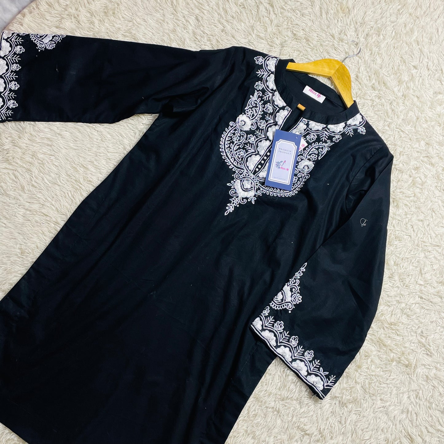 Naqsh-e-Noir