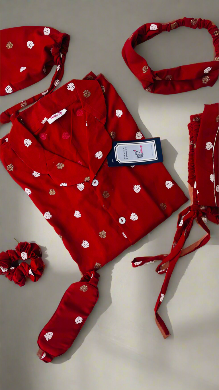 Red strawberry 🍓 - Luxury Summer Linen