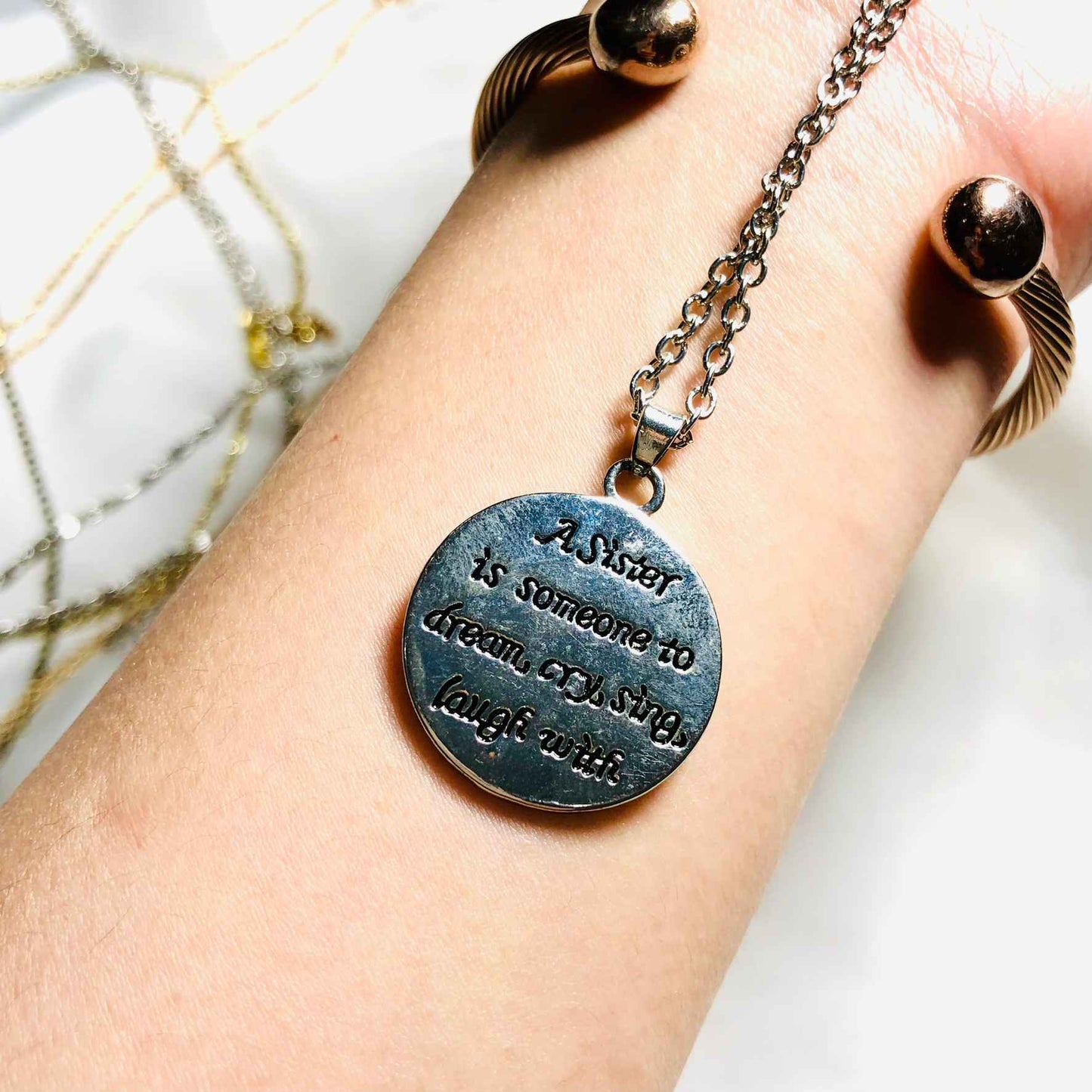 Best Sister Pendant
