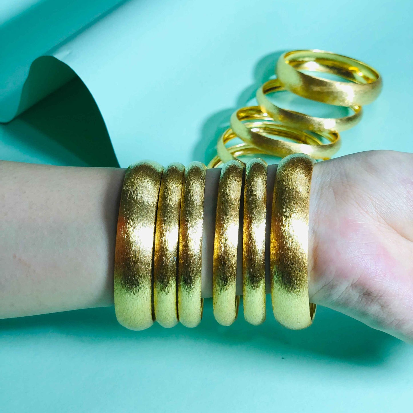 Mahira Khan's Metal Bangles Crafted in High Quality